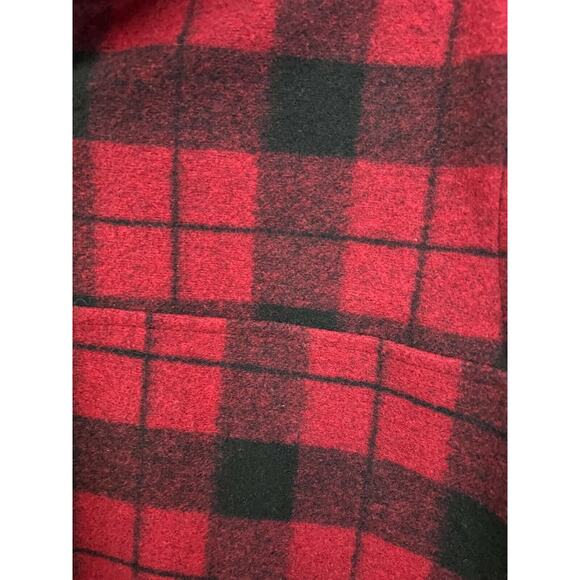 John Wayne Stock & Supply 1/4 Zip Red Buffalo Check Fleece Pullover Jacket Sz. M - Picture 2 of 5